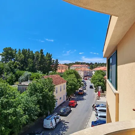 Domina Apartmán *
